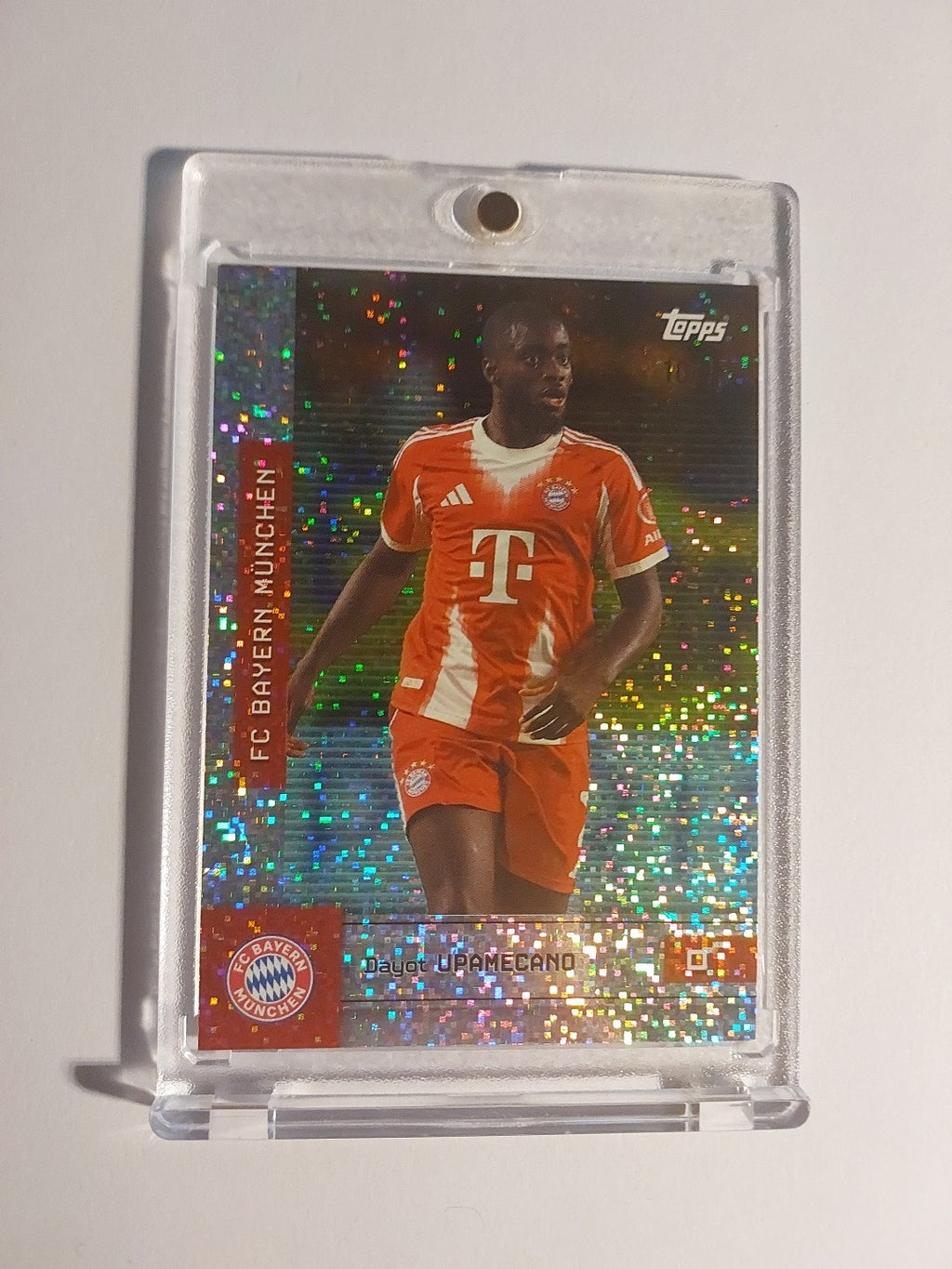 Topps Bayern Team Set 2025-26 Dayot Upamecano Parallel 10/75 Refractor Ultra Hit – Bild 1