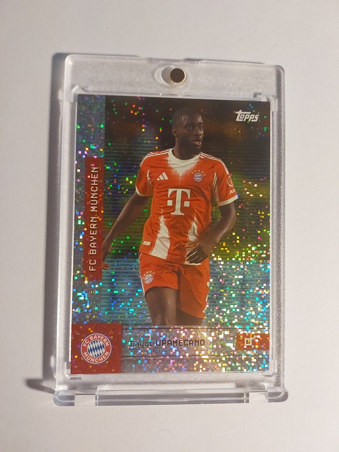 Topps Bayern Team Set 2025-26 Dayot Upamecano Parallel 10/75 Refractor Ultra Hit – Bild 1