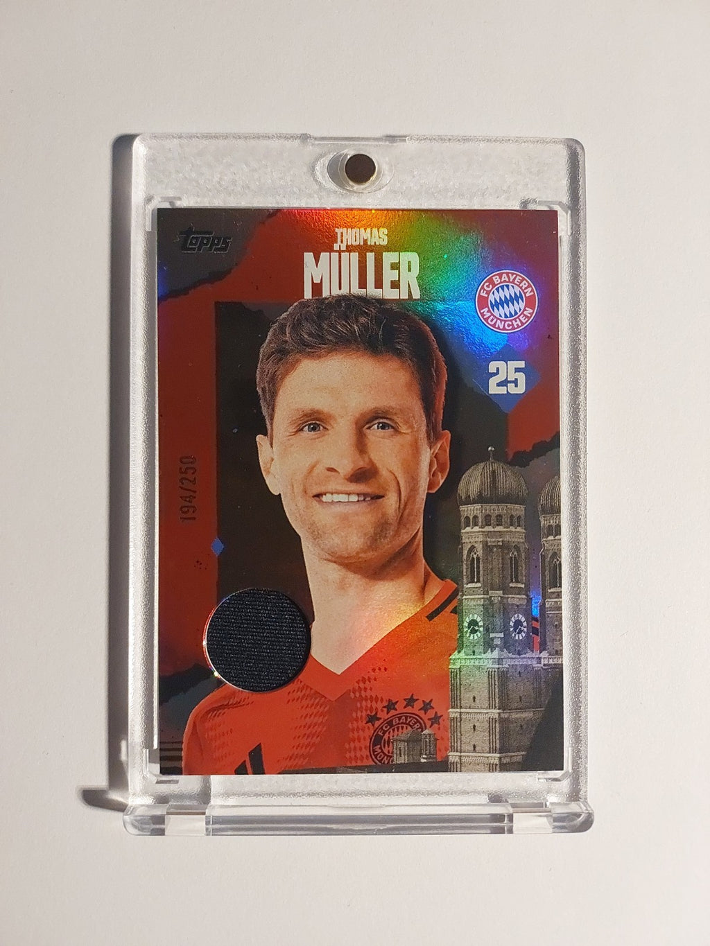 Topps Bayern München 2024-25 Thomas Müller Patch Relic Parallel 194/250 Rare Hit – Bild 1