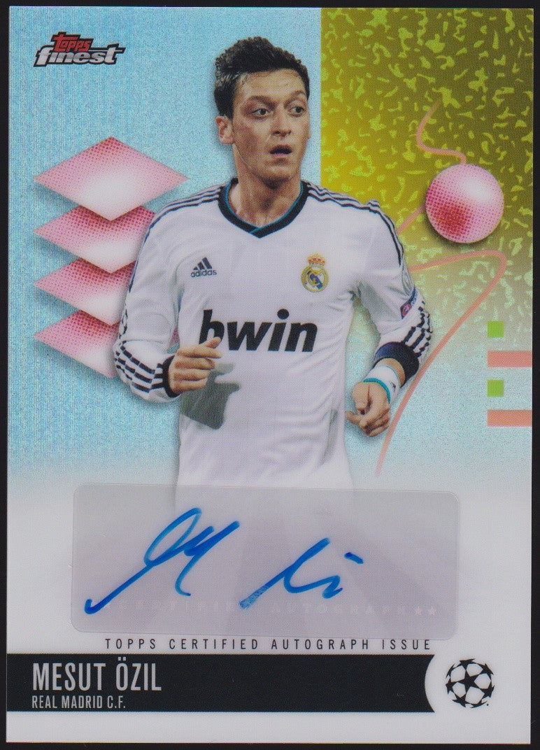 Topps Finest UCC 2025-26 Mesut Özil Auto Real Madrid C.F. Parallel Refractor – Bild 1