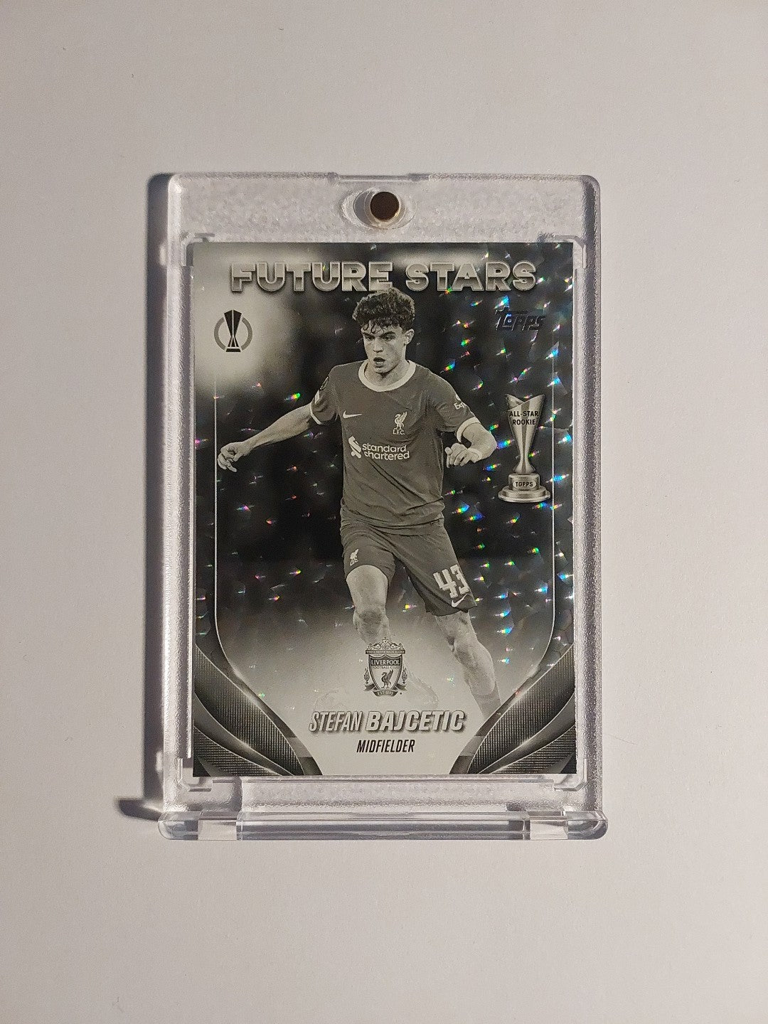 Topps UCC 2023-24 Stefan Bajcetic Liverpool Parallel 68/150 Refractor Rookie Hit – Bild 1