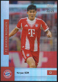 Topps 2024-25 Minjae KIM FC Bayern München Parallel 22/25 Refractor – Bild 1