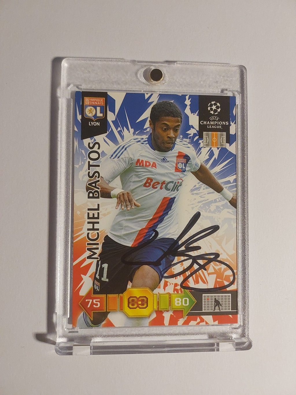 Panini 2010-11 Michel Bastos Olympique Lyon On Card Auto Parallel Ultra Rare – Bild 1
