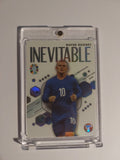 Topps Euro 2024 Wayne Rooney England Inevitable Parallel Refractor Insert Hit – Bild 1