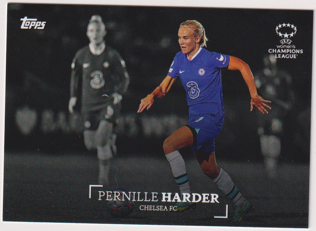 Topps 2022-23 Pernille Harder Chelsea FC UEFA Women's Champions League Parallel – Bild 1