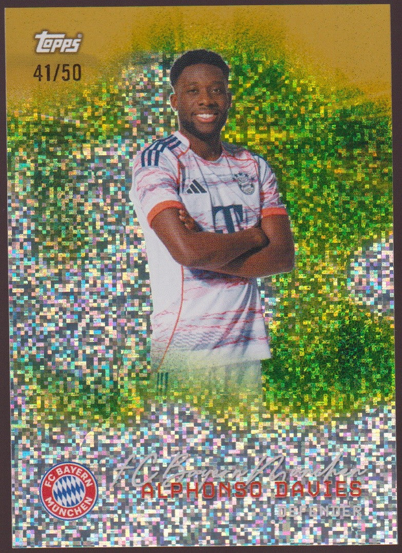 Topps 2024-25 Alphonso Davies FC Bayern München Parallel 41/50 Refractor – Bild 1