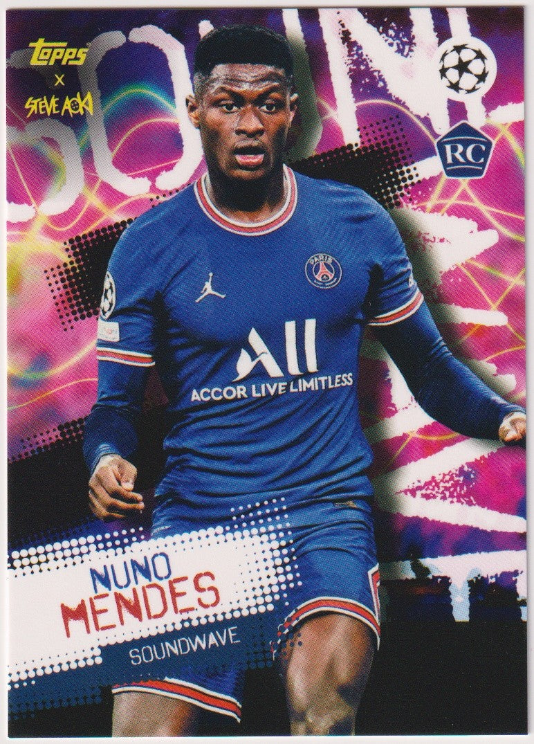 Topps Steve Aoki 2021-22 Nuno Mendes Rookie Paris Saint-Germain Parallel – Bild 1