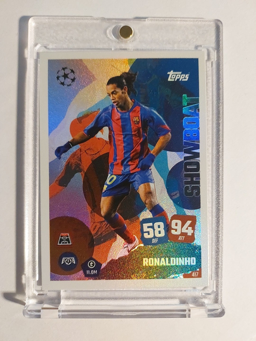 Topps UCC Showboat 2024-25 Ronaldinho Barcelona Parallel Refractor Ultra Rare – Bild 1