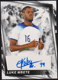 Leaf Trading Card 2023-24 Luke Mbete Auto England / City Parallel Rare – Bild 1