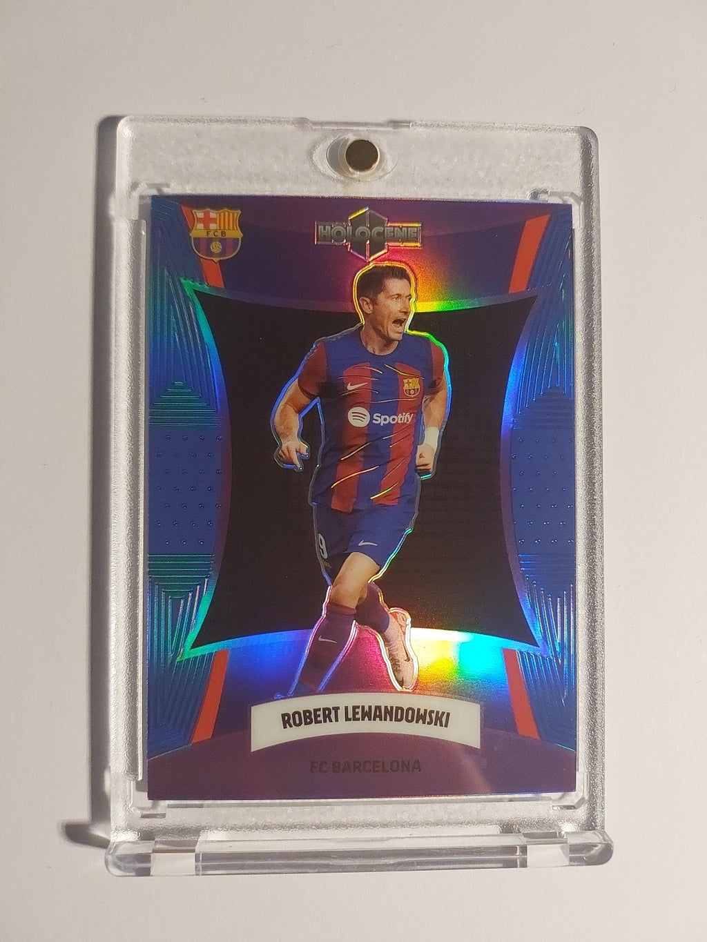 Topps Daka 2023-24 Robert Lewandowski Holocene Barcelona Parallel Numbered 29/75 – Bild 1