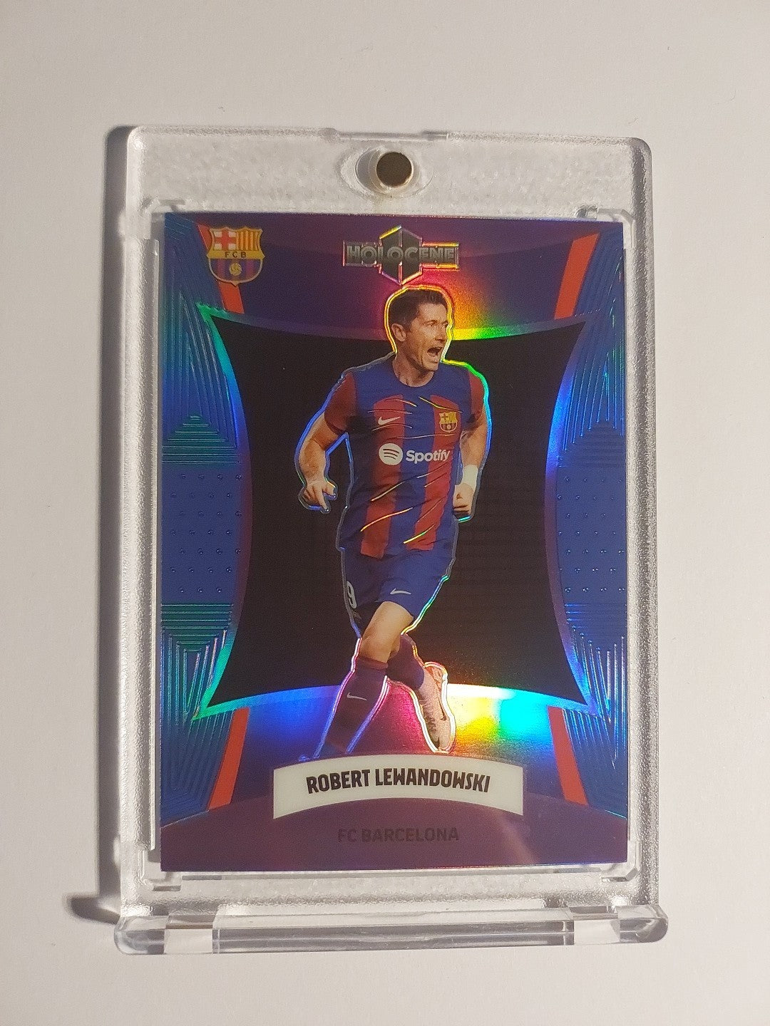 Topps Daka 2023-24 Robert Lewandowski Holocene Barcelona Parallel Numbered 29/75 – Bild 1