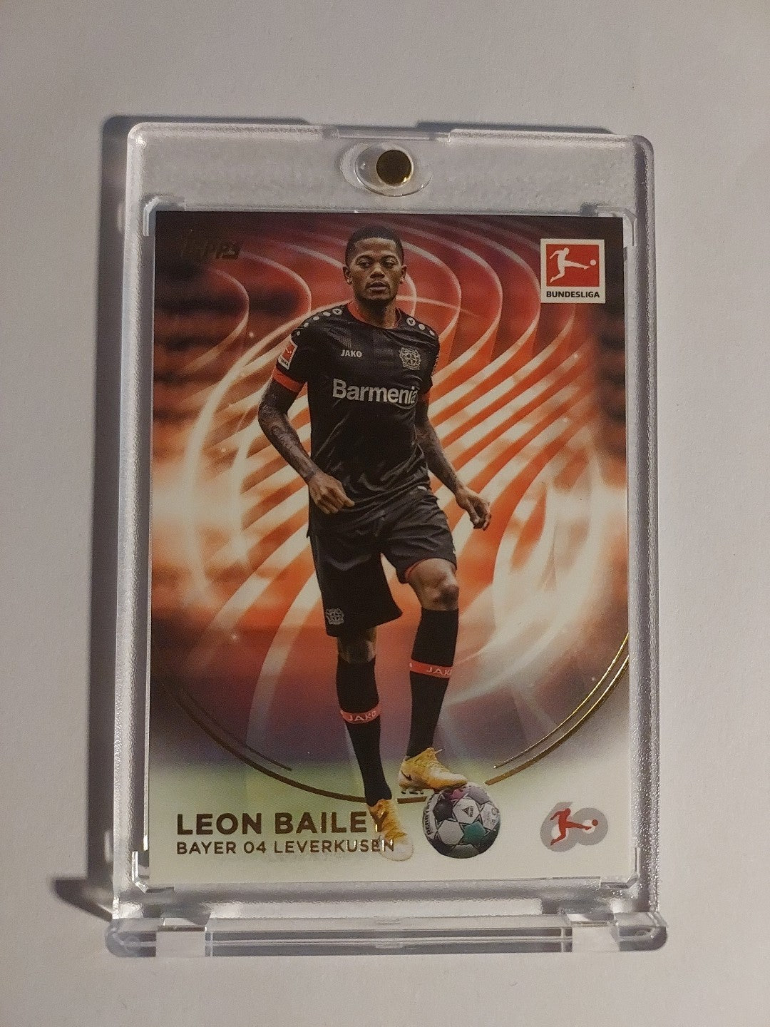 Topps 60 Jahre Bundesliga 2023-24 Leon Bailey Bayer Leverkusen Limited Parallel – Bild 1