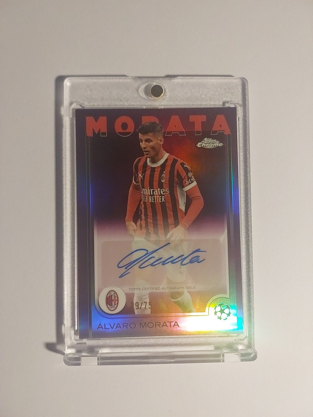 Topps UCC Flagship 24-25 Alvaro Morata AC Mailand Auto Numbered 29/75 Refractor – Bild 1
