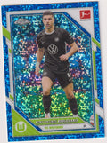 Topps Chrome 2024-25 Konstantinos Koulierakis VFL Wolfsburg Parallel 121/150 – Bild 1