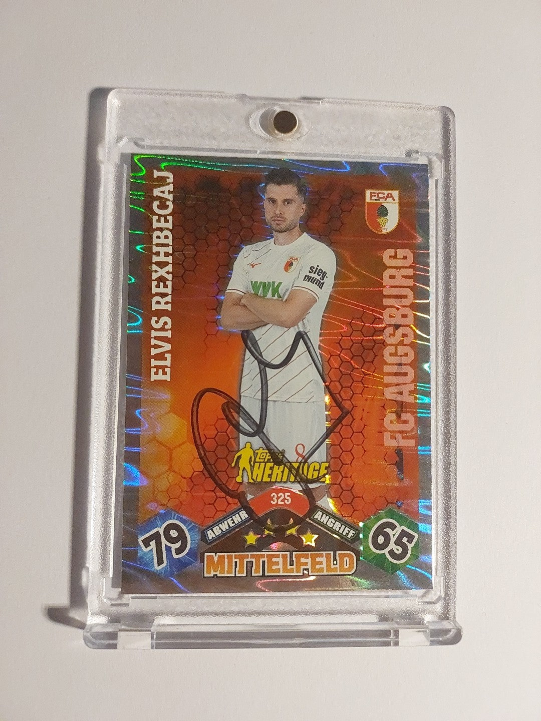 Topps 2024-25 Elvis Rexhbecaj FC Augsburg On Card Auto Parallel Ultra Rare – Bild 1