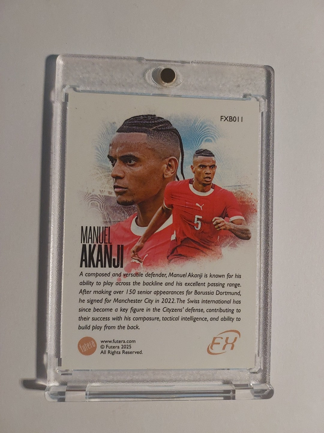 Futera Unique 2024-25 Manuel Akanji Schweiz Manchester City Parallel Rare Hit – Bild 2