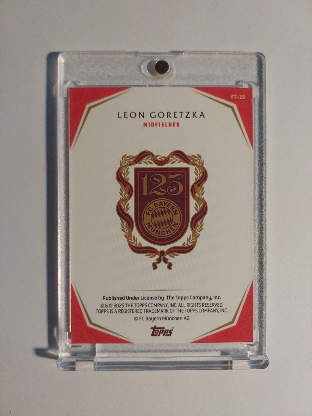 Topps 125 Jahre Bayern München 2024-25 Leon Goretzka Parallel 8/33 Refractor Hit – Bild 2