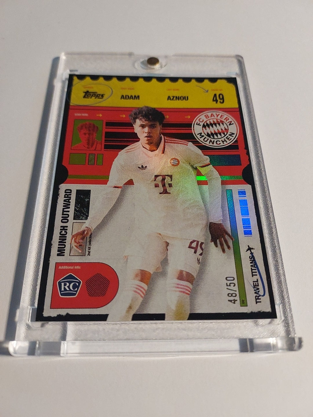 Topps Bayern München Team Set 2024-25 Adam Aznou Parallel 48/50 Rookie Refractor – Bild 2