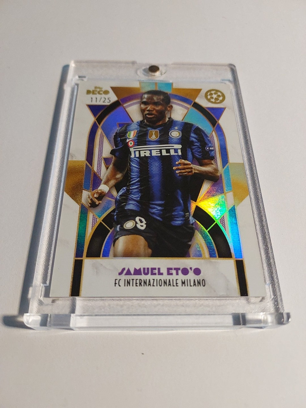 Topps UCC Deco 2024-25 Samuel Eto'o Inter Mailand Parallel 11/25 Refractor Rare – Bild 2