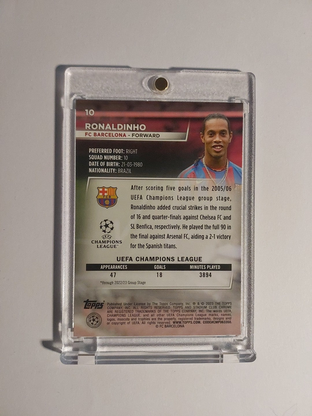 Topps Stadium Club Chrome 2022-23 Ronaldinho Barcelona Parallel Ultra Rare Hit – Bild 2
