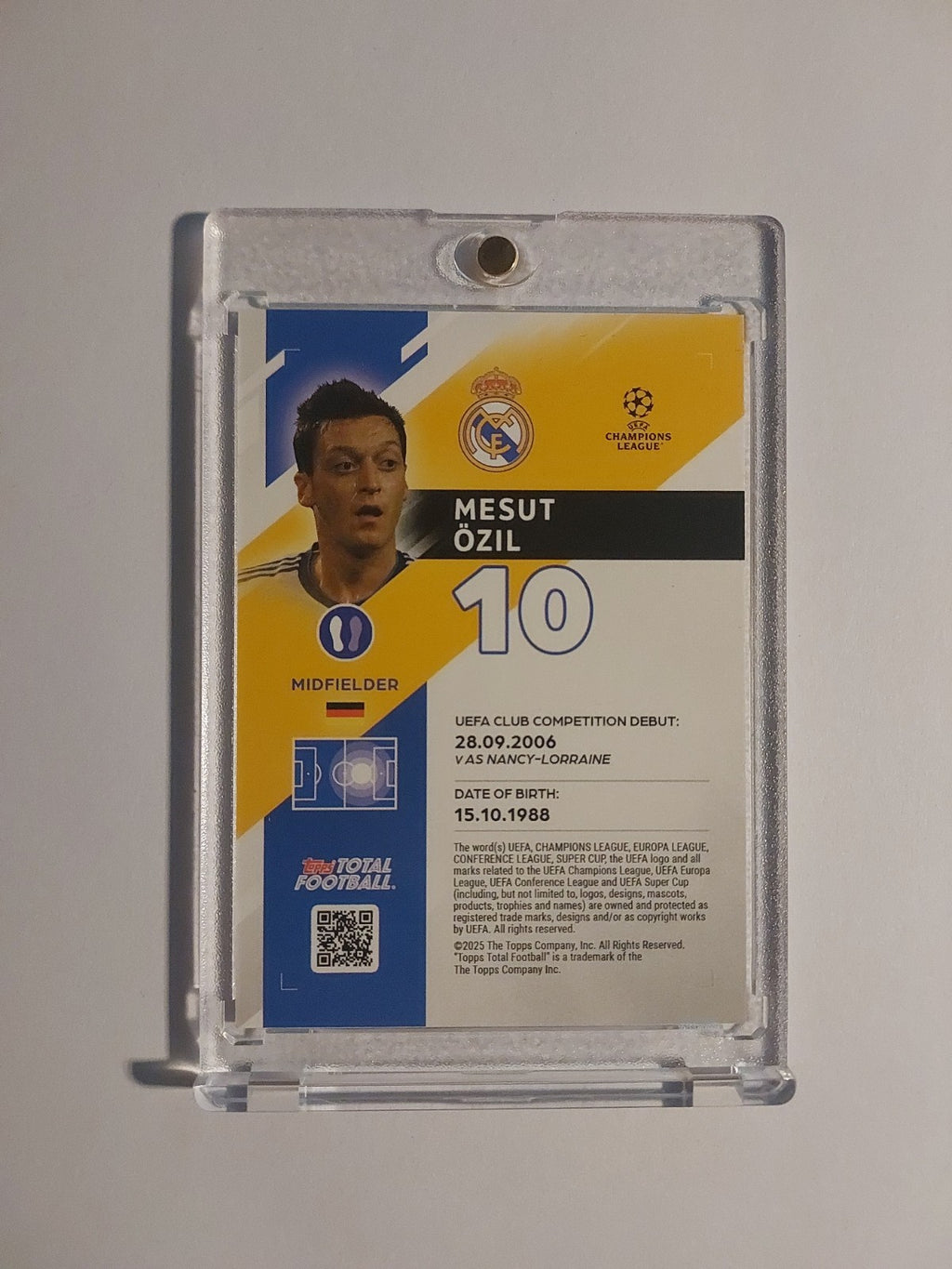 Topps Total Football 2024-25 Mesut Özil Real Madrid Legend Parallel 67/99 Rare – Bild 2