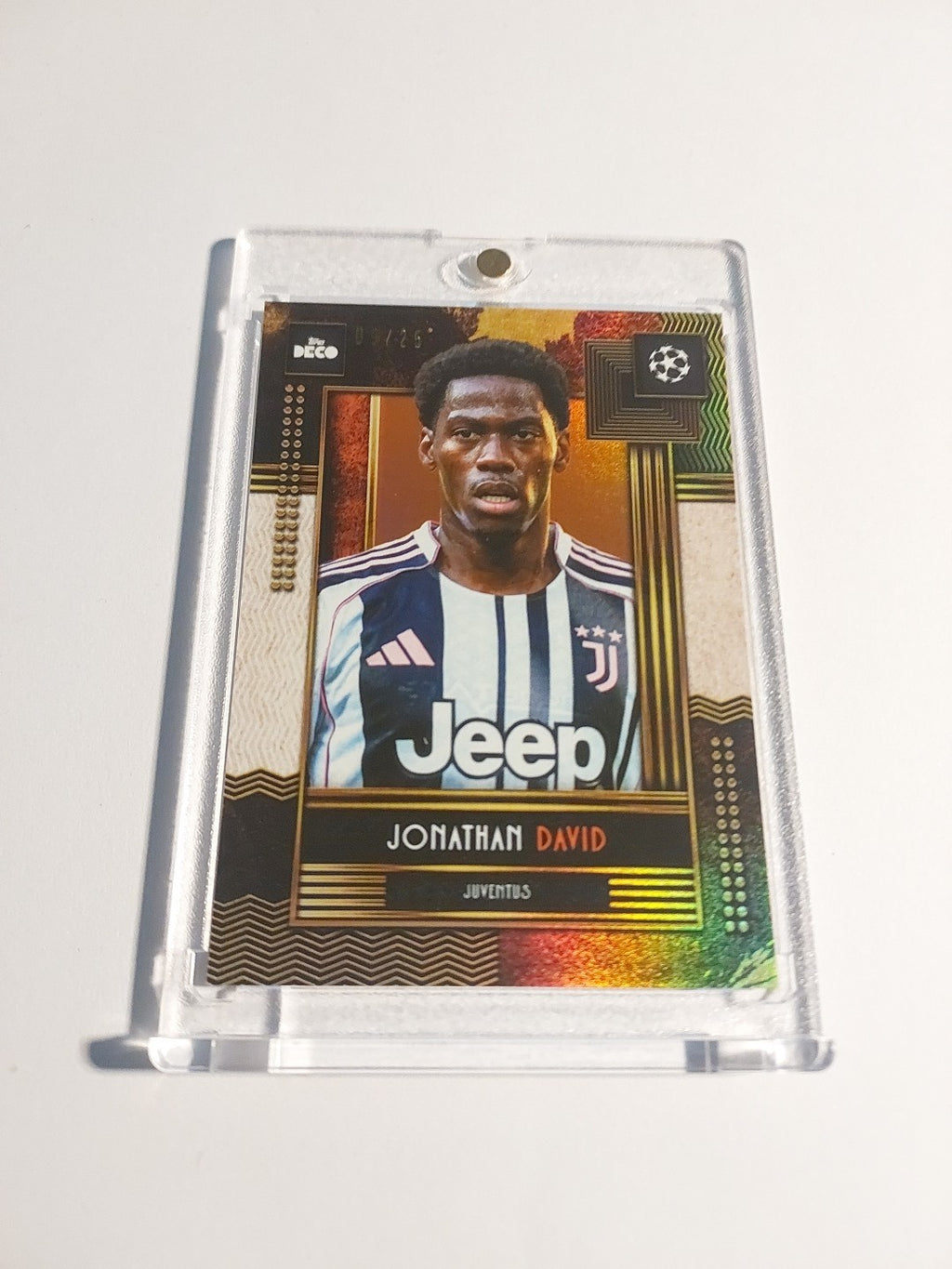 Topps UCC Deco 2025-26 Jonathan David Juventus Turin Parallel 9/25 Refractor Hit – Bild 2
