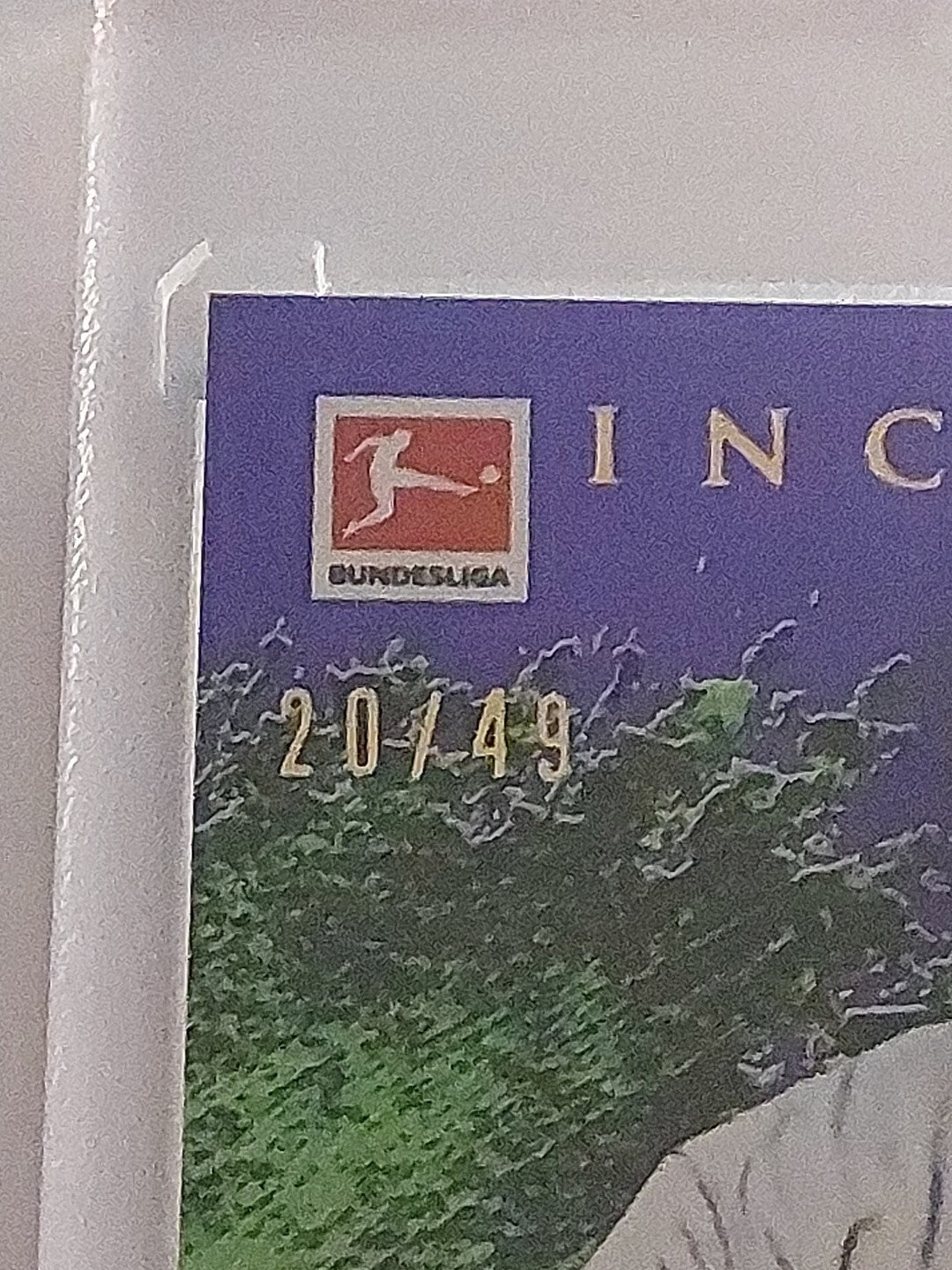 Topps Inception Bundesliga 2024-25 Jonas Wind Auto Wolfsburg Parallel 20/49 Rare – Bild 2