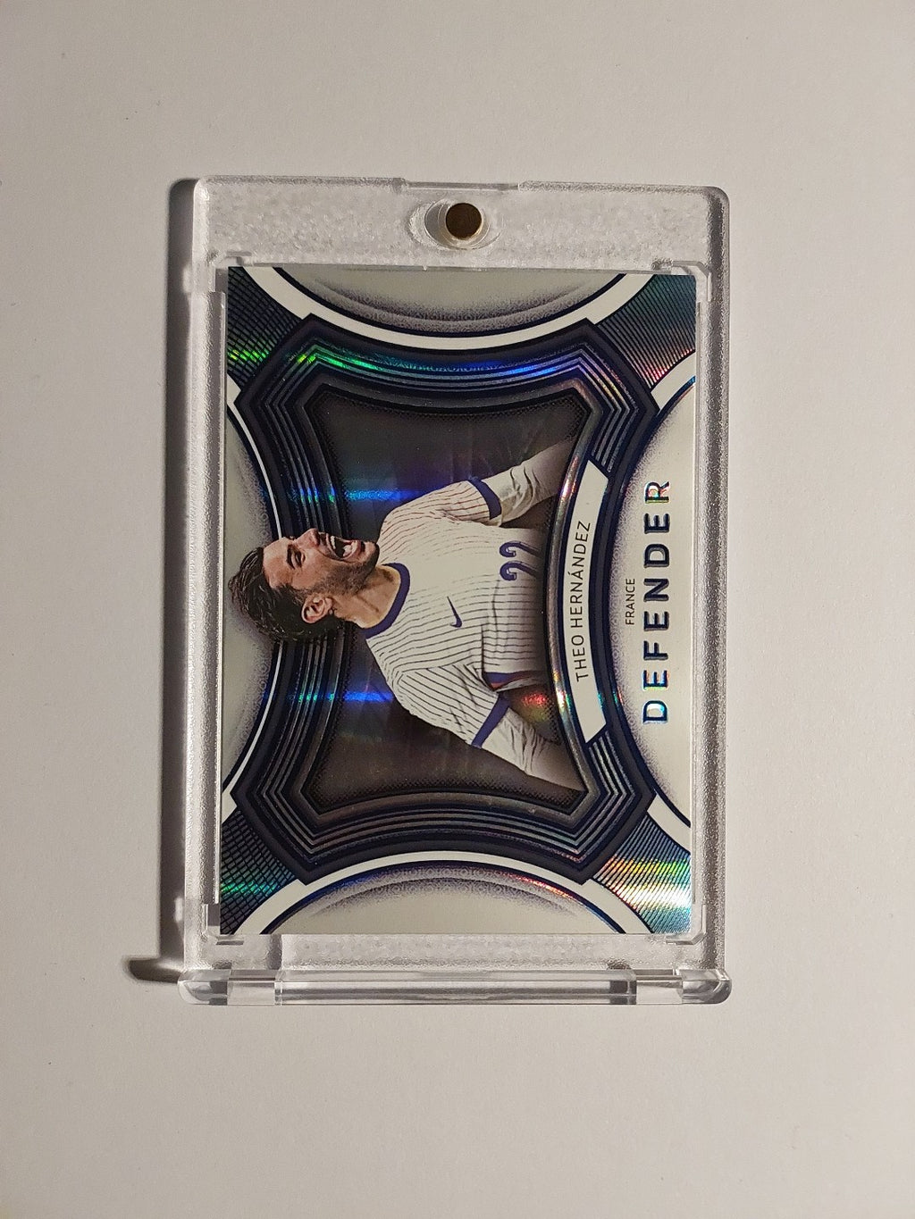Futera Platinum 2025 Theo Hernandez Frankreich Mailand Parallel 12/19 Refractor – Bild 2