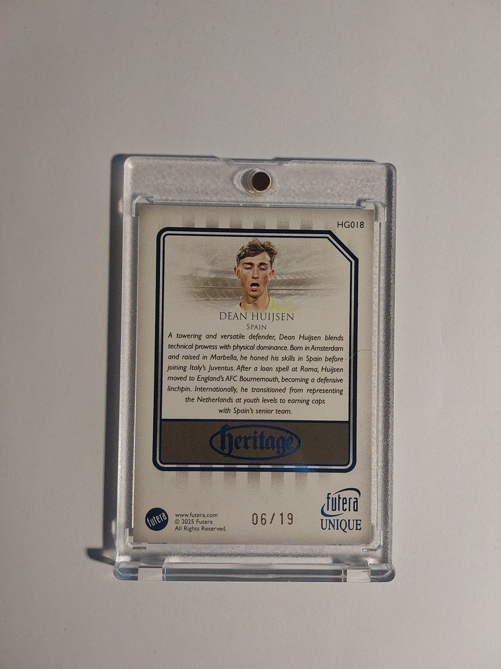Futera Unique 2025 Dean Huijsen Real Madrid Spanien Parallel 6/19 Ultra Rare Hit – Bild 2