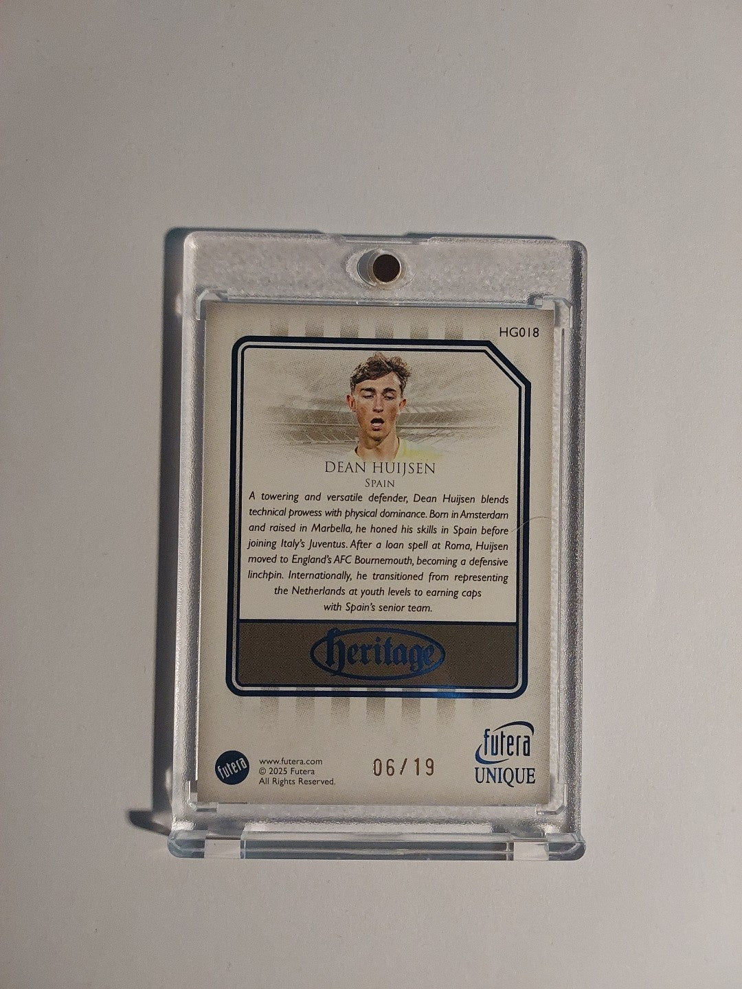 Futera Unique 2025 Dean Huijsen Real Madrid Spanien Parallel 6/19 Ultra Rare Hit – Bild 2