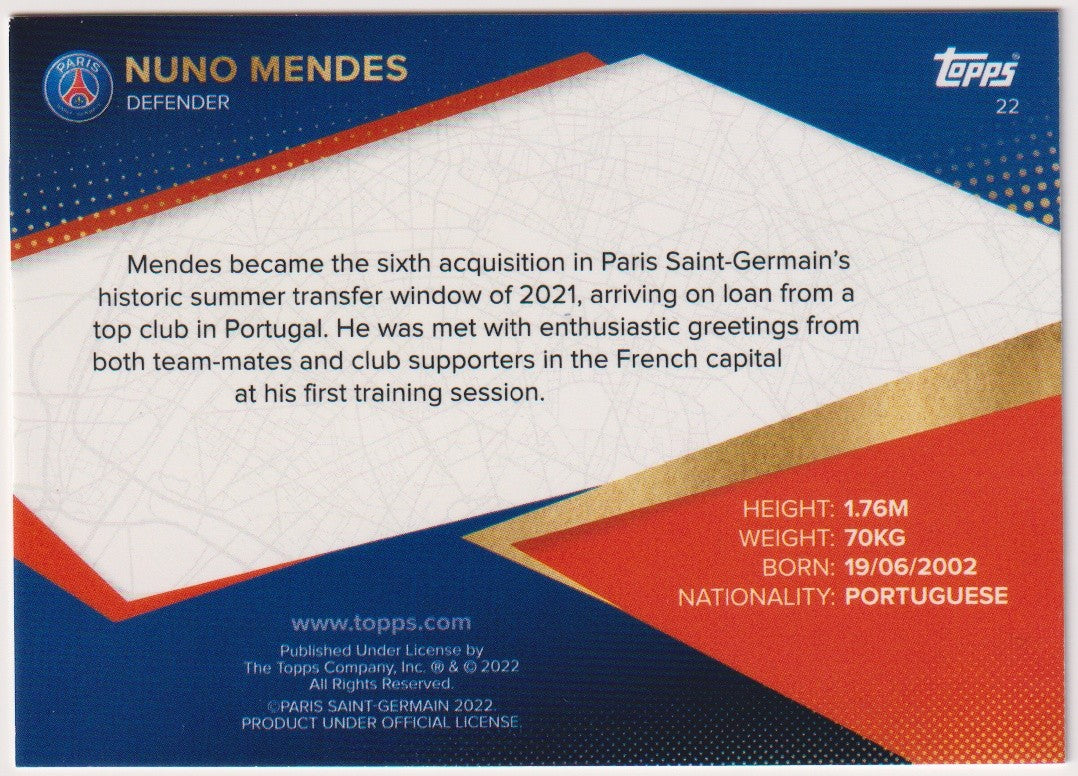 Topps 2021-22 Nuno Mendes Rookie Paris Saint-Germain Parallel Refractor – Bild 2