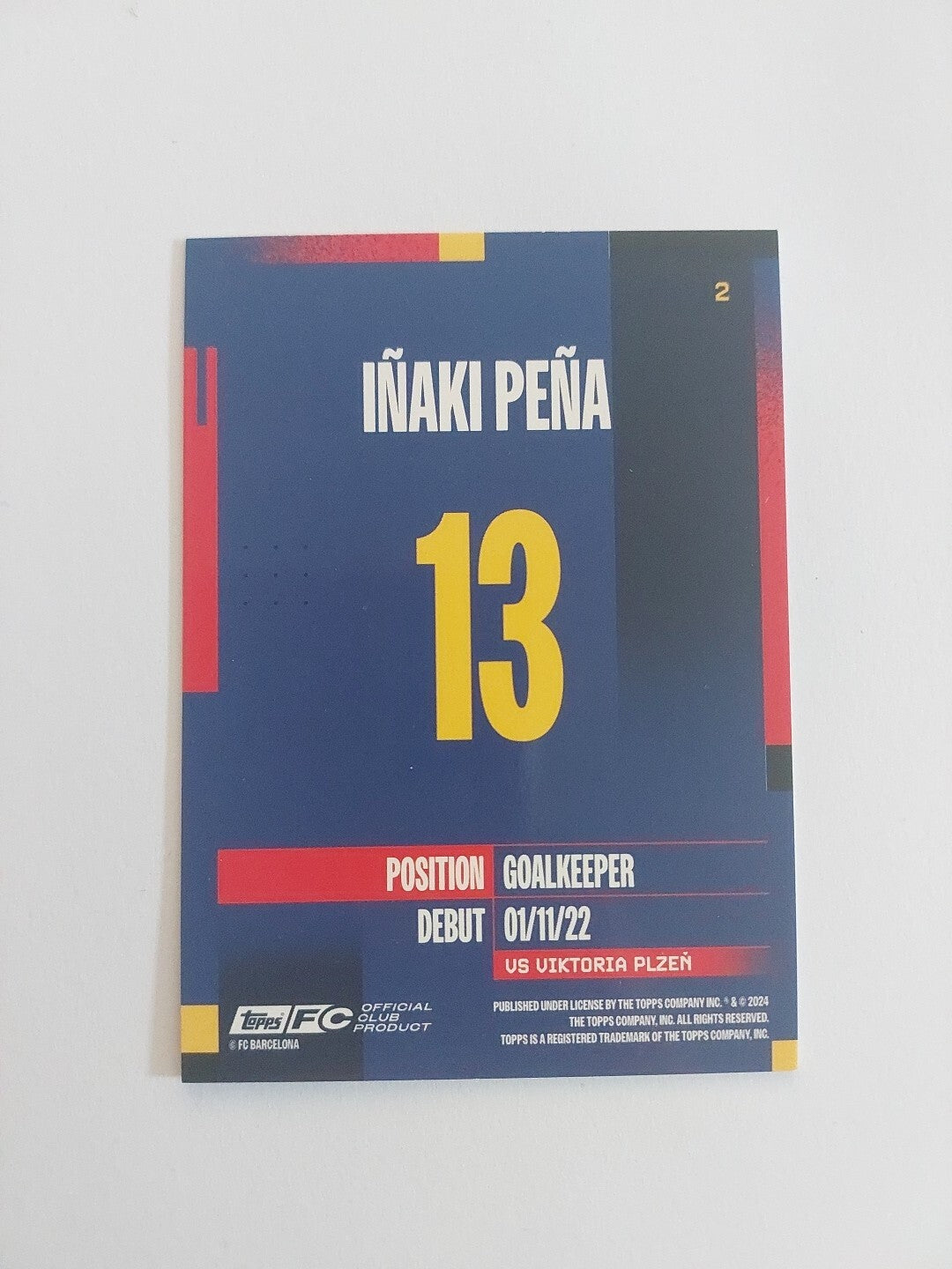 Topps Barcelona Team Set 2024-25 Inaki Pena Static Foil Parallel Refractor – Bild 2