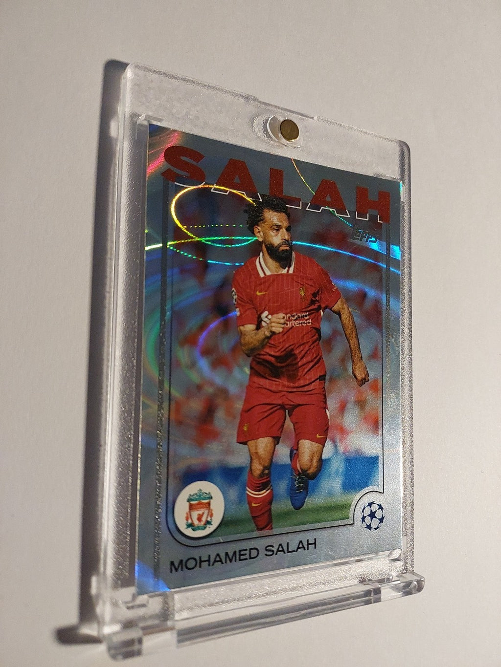 Topps UCC Flagship 2024-25 Mohamed Salah Liverpool Parallel Refractor Insert Hit – Bild 2