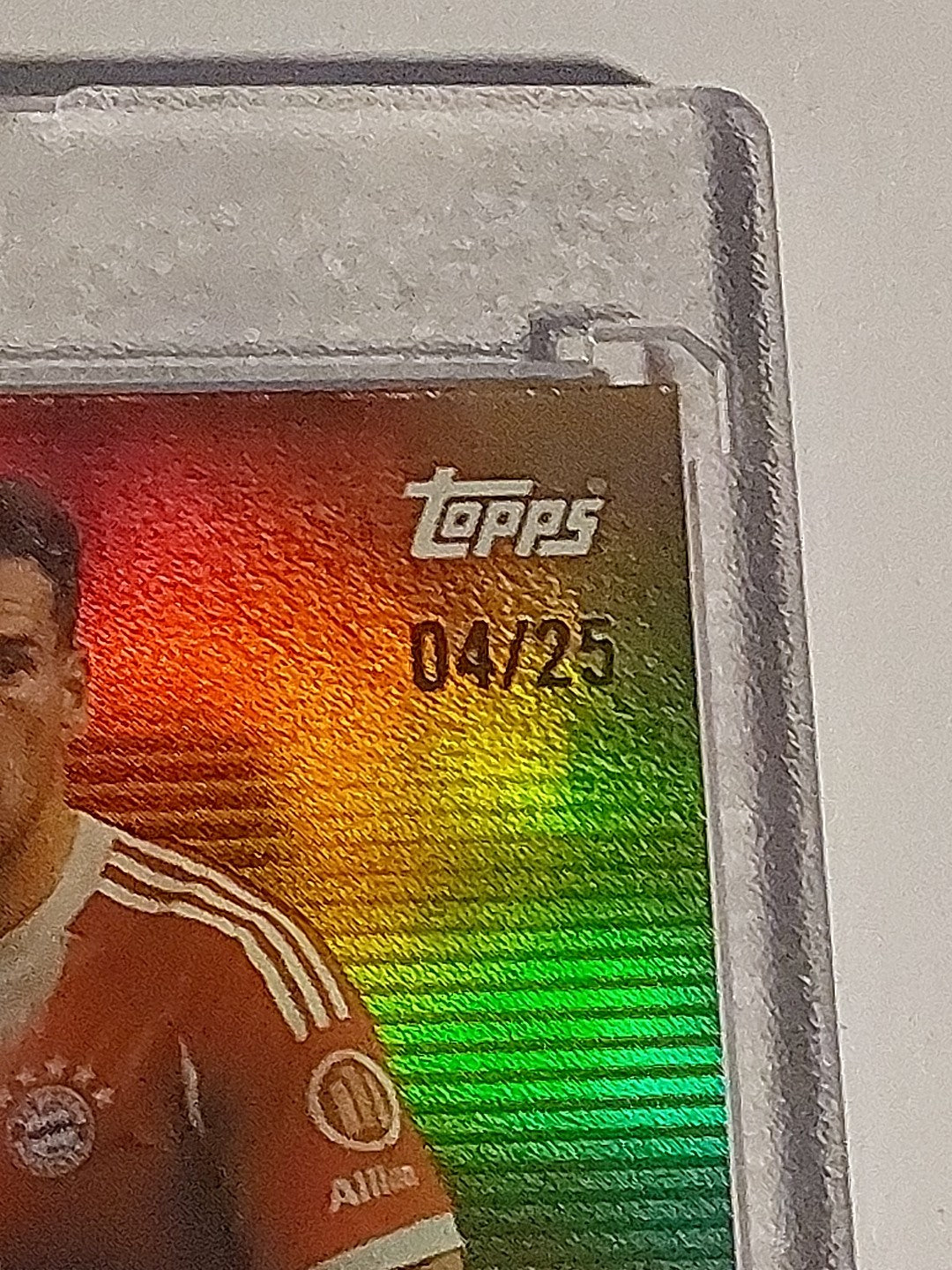 Topps Bayern Team Set 2025-26 Leon Goretzka Parallel 4/25 Refractor Rare Hit – Bild 2