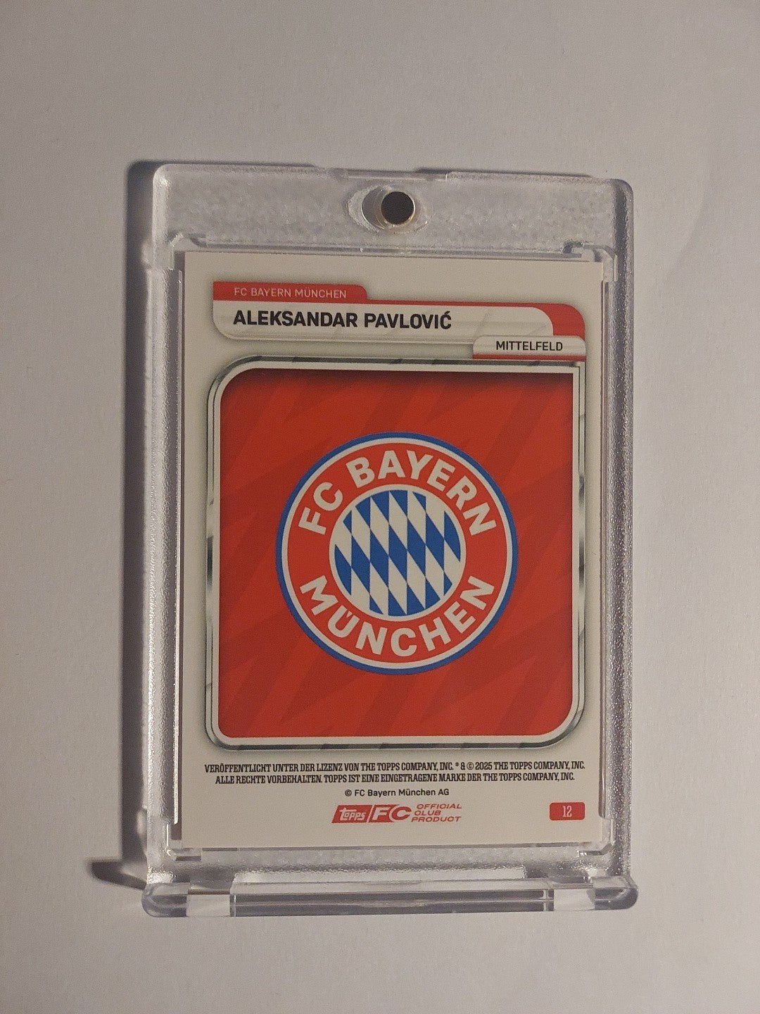 Topps Bayern Tin Collector 2025-26 Aleksandar Pavlovic Parallel 24/25 Ultra Rare – Bild 2