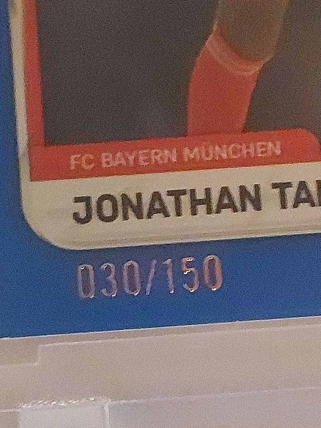 Topps Bayern Tin Collector 2025-26 Jonathan Tah Parallel 30/150 Ultra Rare Hit – Bild 2