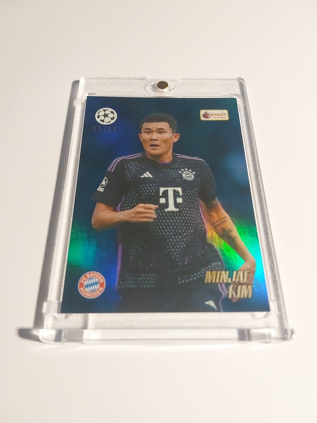 Topps Merlin 2022-23 Minjae Kim Bayern München Parallel 1/25 Refractor Rare Hit – Bild 2