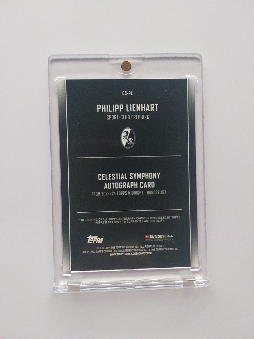 Topps Midnight Bundesliga 23/24 Philipp Lienhart SC Freiburg Autogramm Parallel – Bild 2