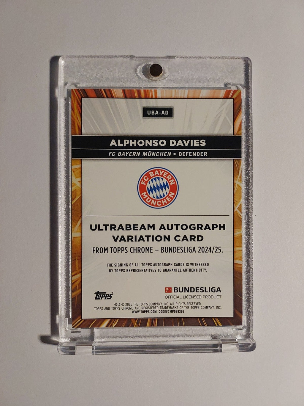 Topps Chrome 2024-25 Alphonso Davies Auto Bayern München Parallel 36/50 Rare Hit – Bild 2
