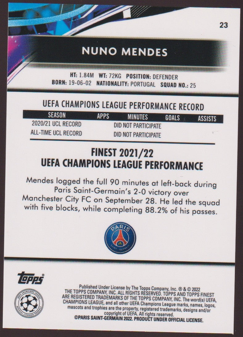 Topps Finest 2021-22 Nuno Mendes Rookie Paris Saint-Germain Parallel Rare – Bild 2