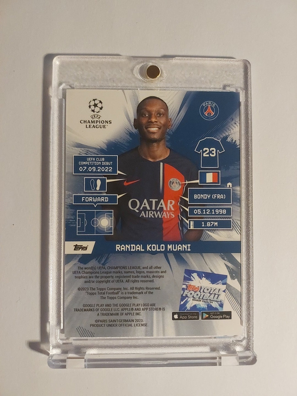 Topps UCC 2022-23 Randal Kolo Muani Paris Saint-Germain Numbered 11/75 Parallel – Bild 2