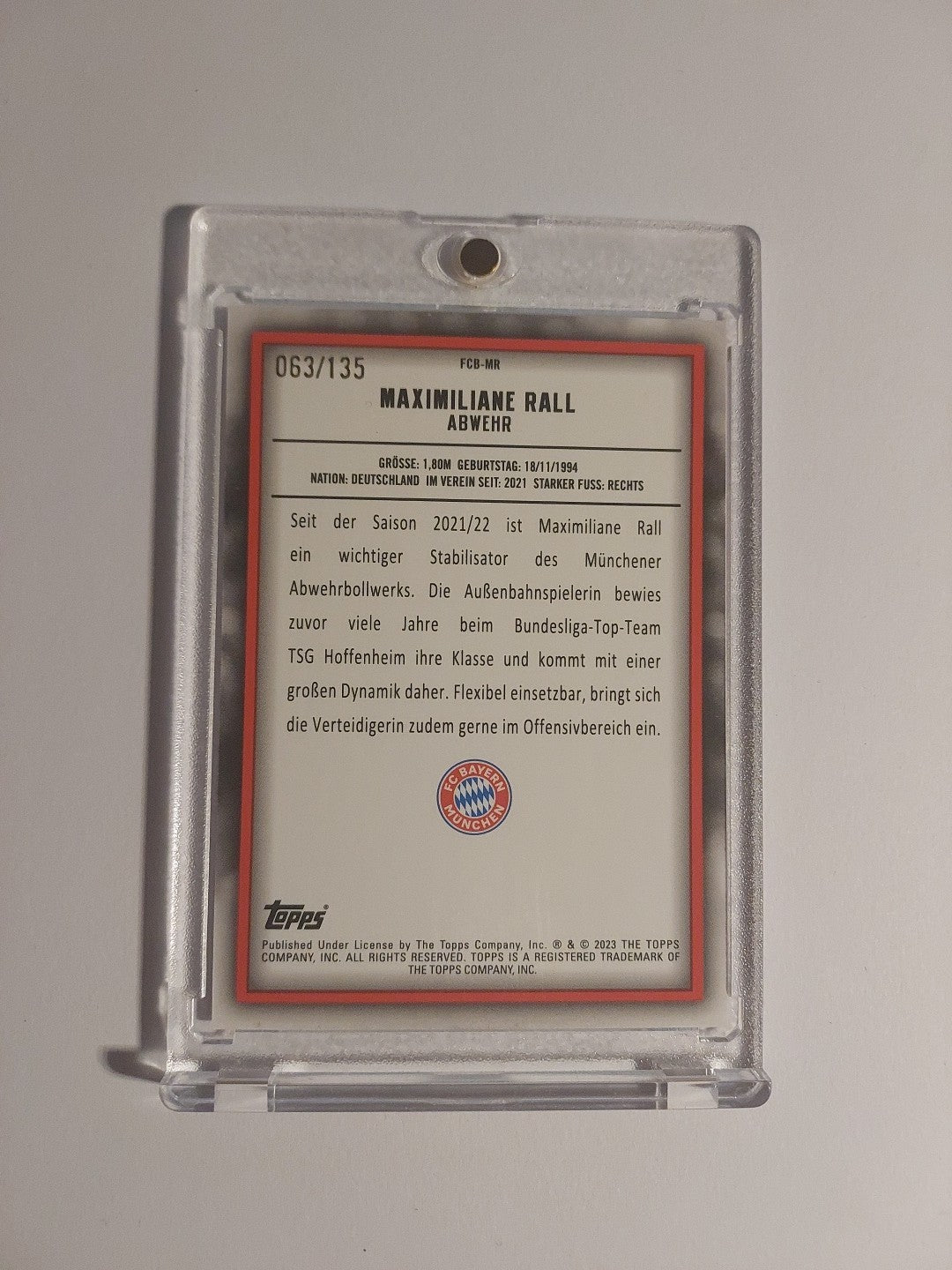 Topps Bayern Set 2022-23 Maximiliane Rall Nummeriert 63/135 Parallel Refractor – Bild 2