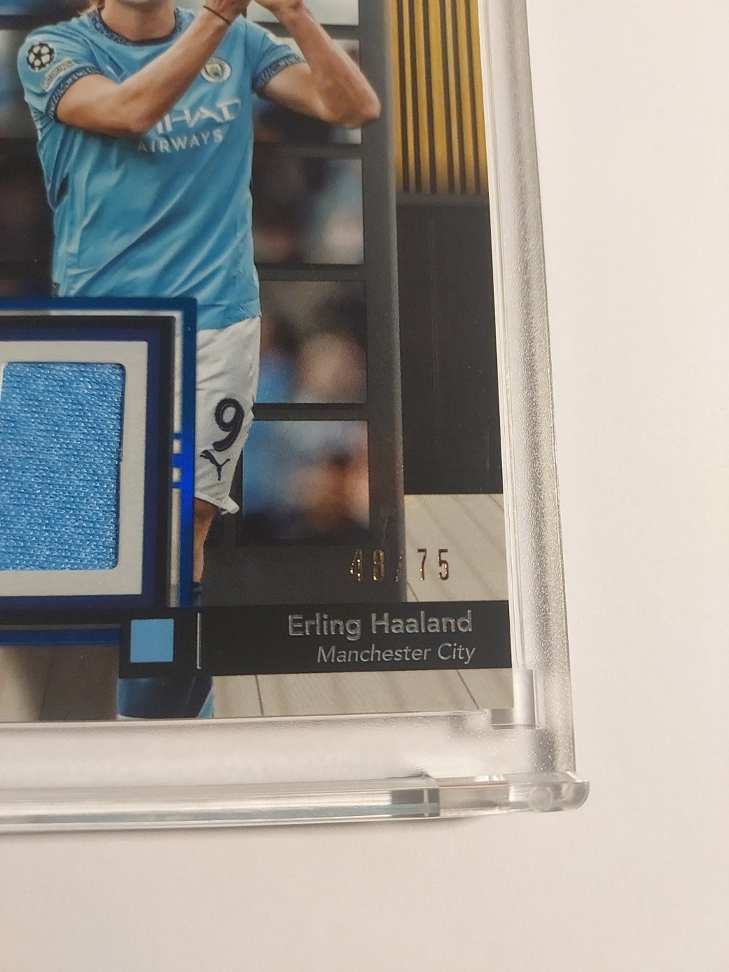Topps Museum 2025-26 Erling Haaland Patch Relic Manchester City Parallel 48/75 – Bild 2