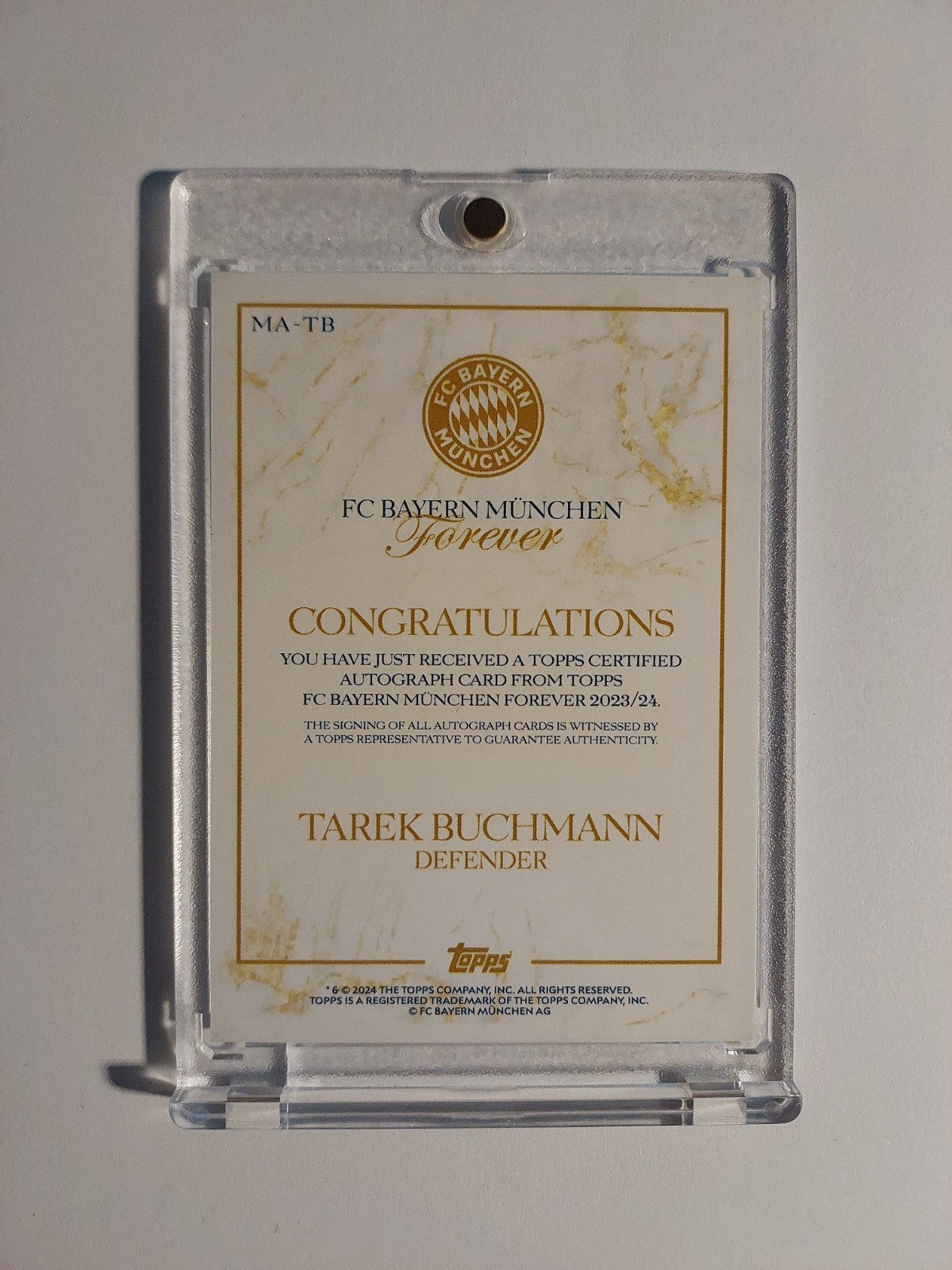 Topps Bayern München Forever 2023-24 Tarek Buchmann Auto Rookie White Parallel – Bild 2
