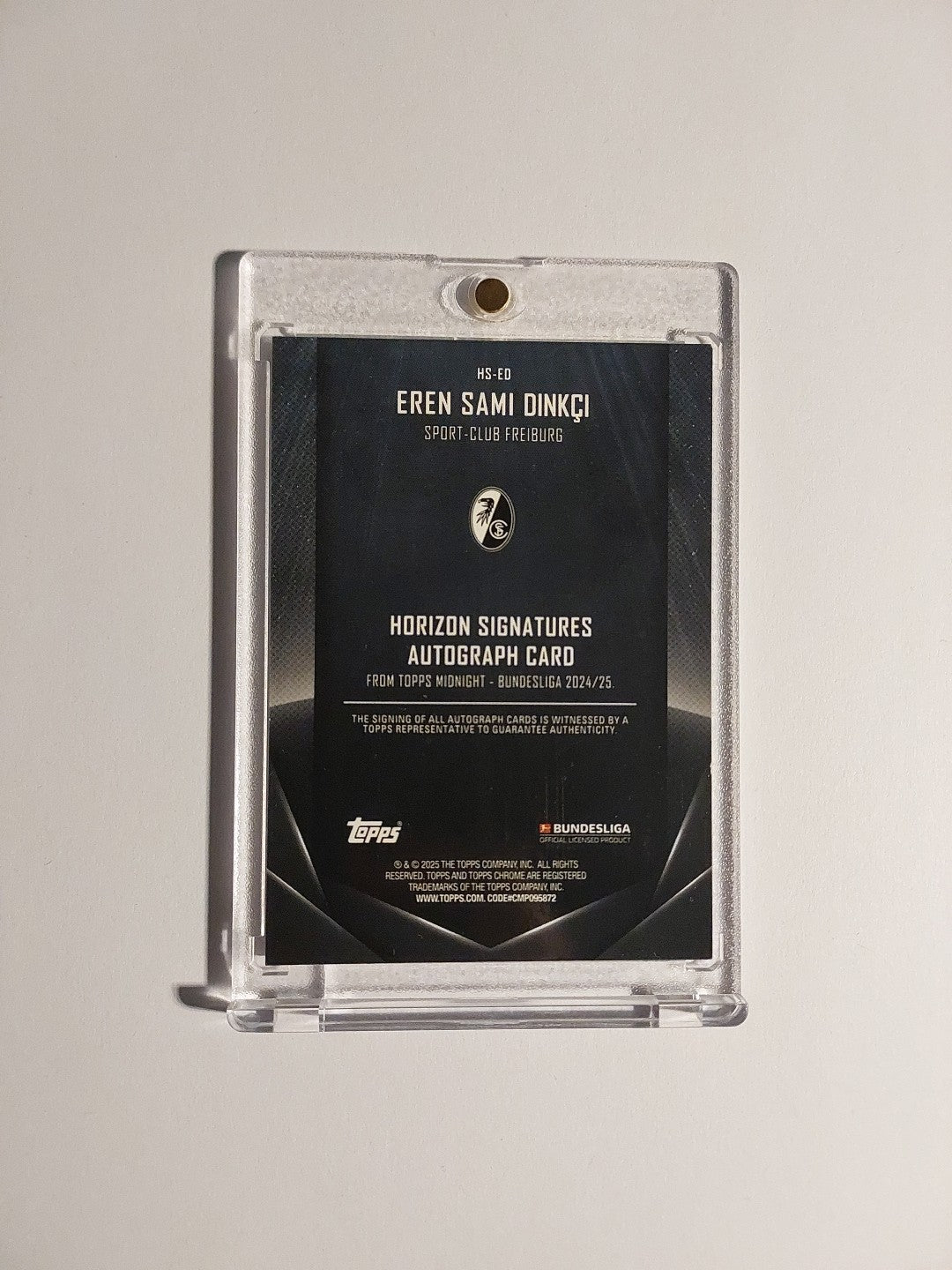 Topps Midnight Bundesliga 2024-25 Eren Sami Dinkci Auto Freiburg Parallel 11/12 – Bild 2