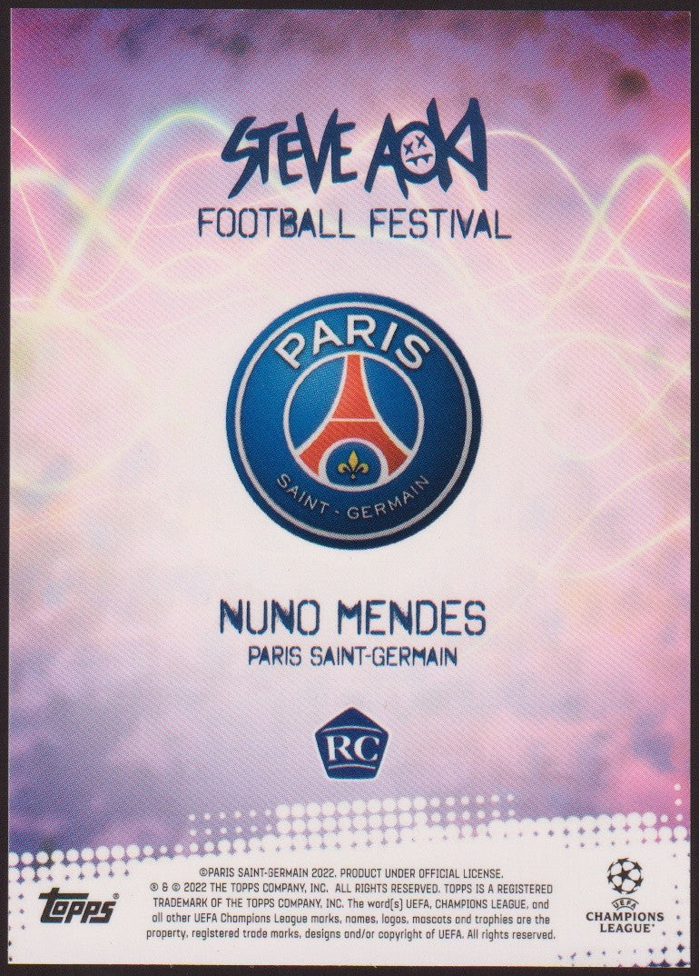 Topps Steve Aoki 2021-22 Nuno Mendes Rookie Paris Saint-Germain Parallel – Bild 2