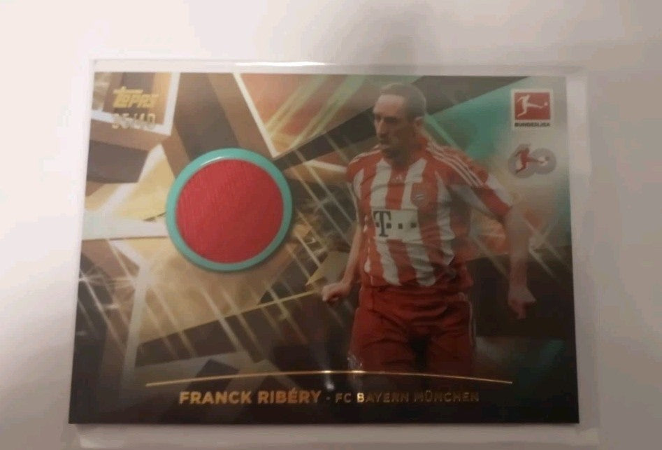Topps Fußball Lot 20 Karten + 1 Garantierte Numbered oder Relic oder Autogramm – Bild 2
