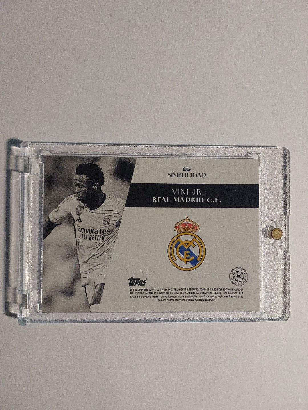 Topps UCC Simplicidad 2023-24 Vini Jr. Real Madrid Parallel Ultra Rare Hit – Bild 2