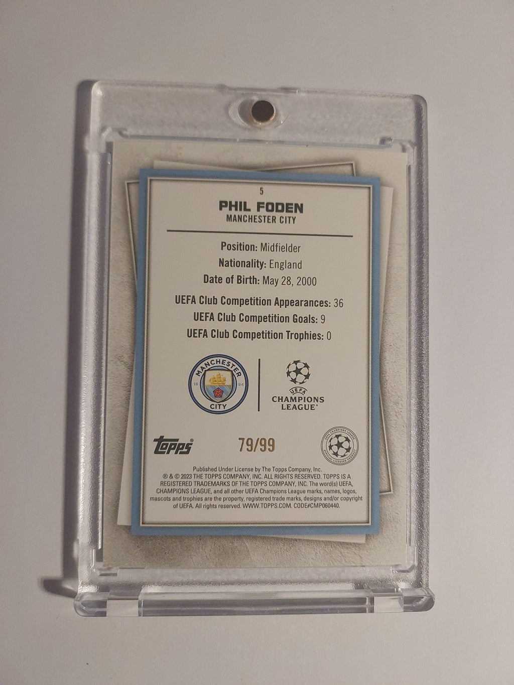 Topps Ultra Rare 2022-23 Phil Foden Manchester City Numbered 79/99 Parallel – Bild 2