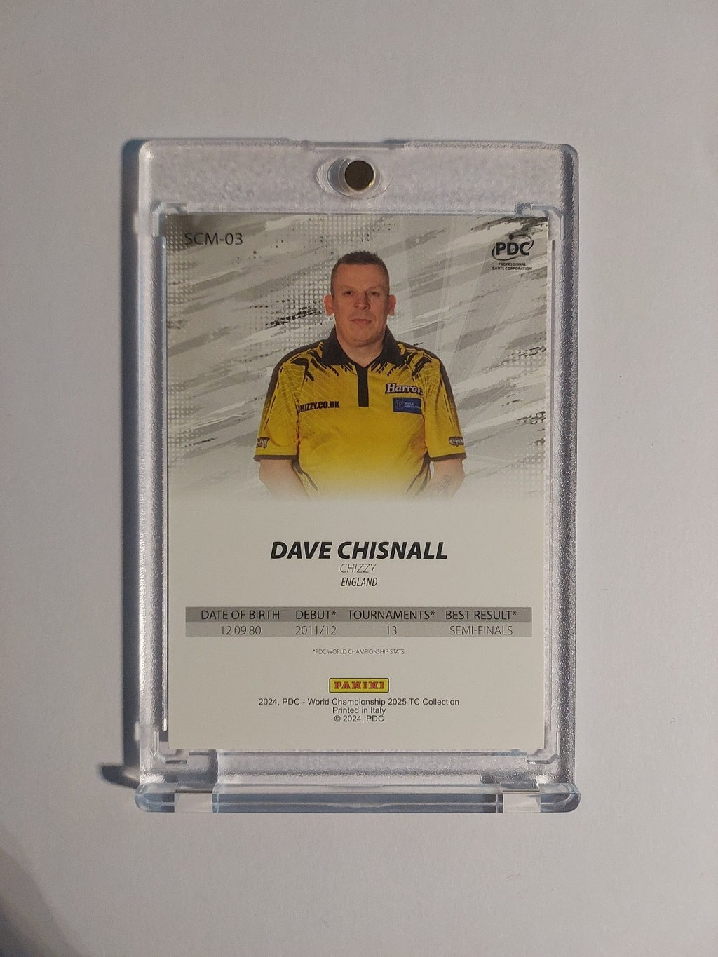 Panini PDC World Championship 2025 Dave Chisnal Chizzy Yellow Parallel Rare Hit – Bild 2